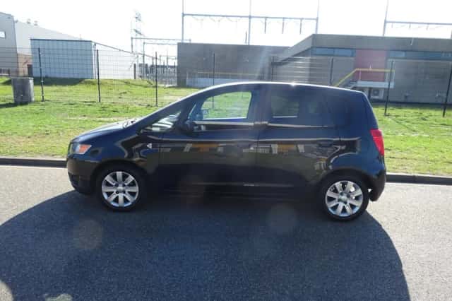 Mitsubishi Colt (2011) thumbnail 2