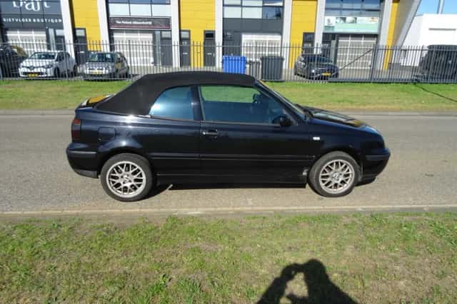 Volkswagen Golf (2001) thumbnail 6