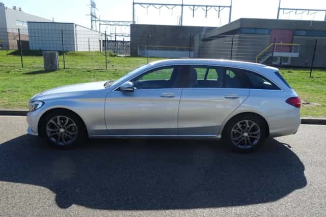 Mercedes-Benz C-Klasse (2019) thumbnail 2