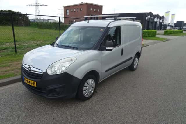 Opel Combo (2016) thumbnail 1