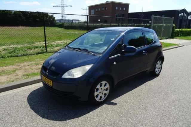 Mitsubishi Colt (2006) thumbnail 1