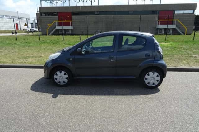 Citroën C1 (2010) thumbnail 2