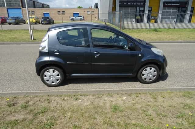 Citroën C1 (2010) thumbnail 6