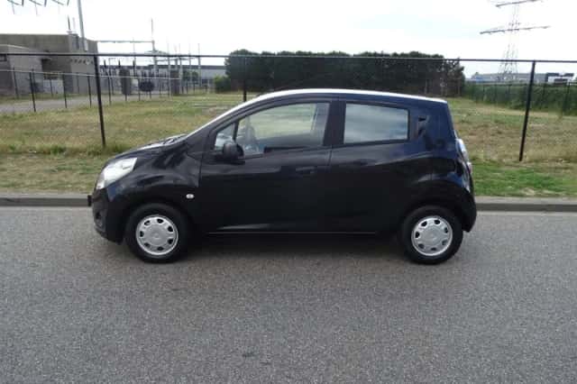 Chevrolet Spark (2012) thumbnail 2