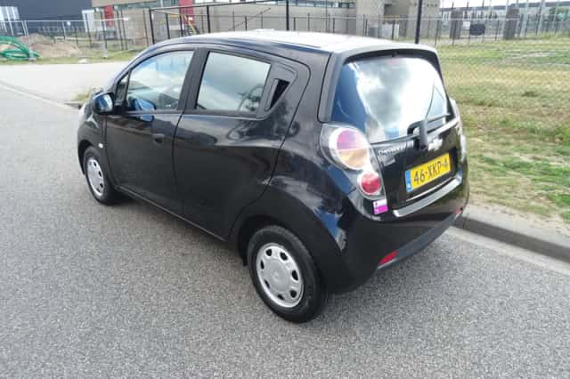 Chevrolet Spark (2012) thumbnail 3