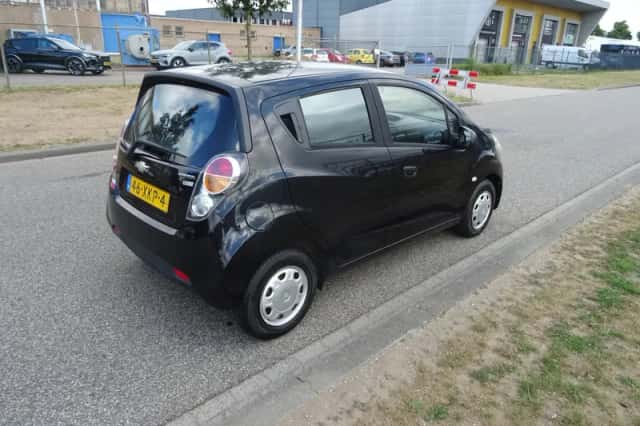 Chevrolet Spark (2012) thumbnail 5