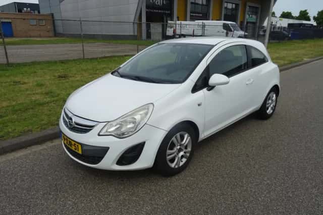 Opel Corsa (2014) thumbnail 1