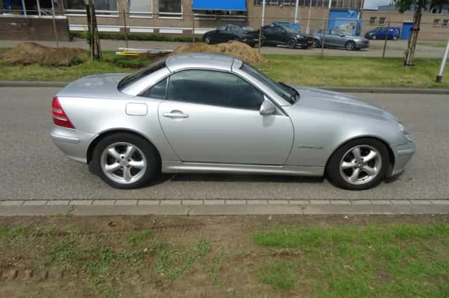 Mercedes-Benz SLK-Klasse (2001) thumbnail 6