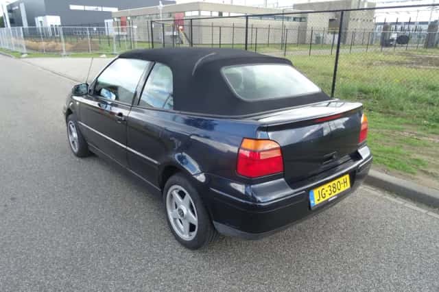 Volkswagen Golf (2000) thumbnail 3