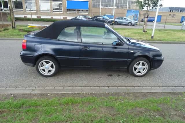 Volkswagen Golf (2000) thumbnail 6