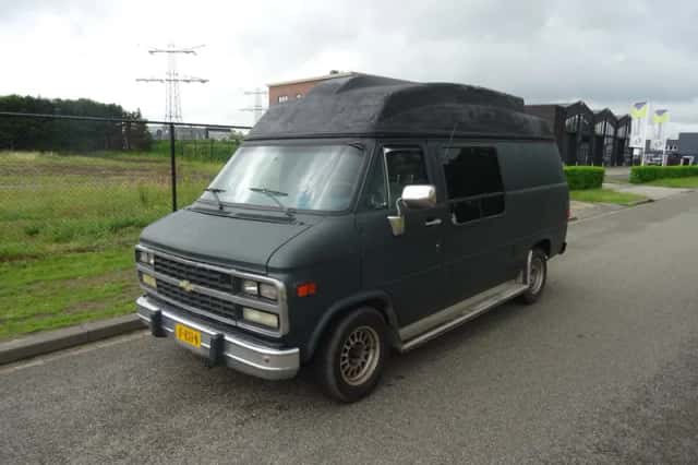 Chevrolet CHEVY VAN (1992) thumbnail 1