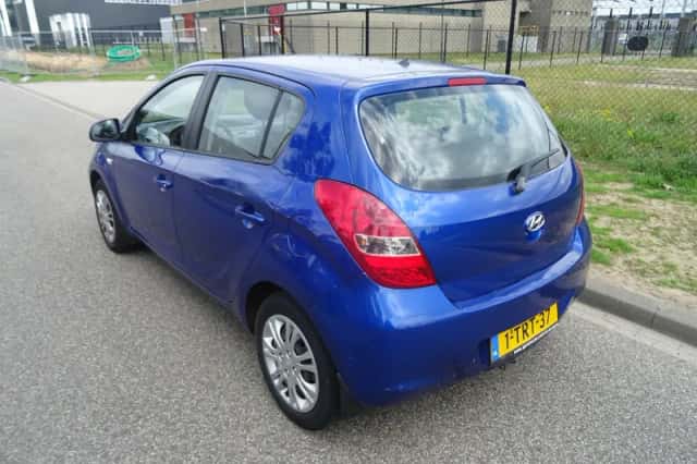 Hyundai i20 (2009) thumbnail 3
