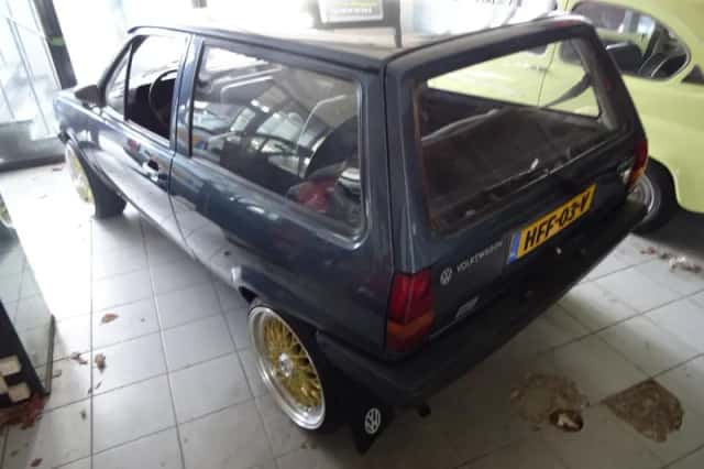Volkswagen Polo (1986) thumbnail 2