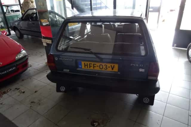 Volkswagen Polo (1986) thumbnail 3