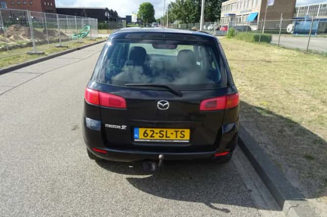 Mazda 2 (2006) thumbnail 4