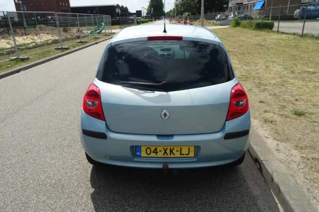 Renault Clio (2007) thumbnail 4