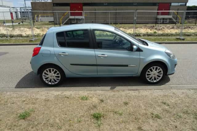 Renault Clio (2007) thumbnail 6