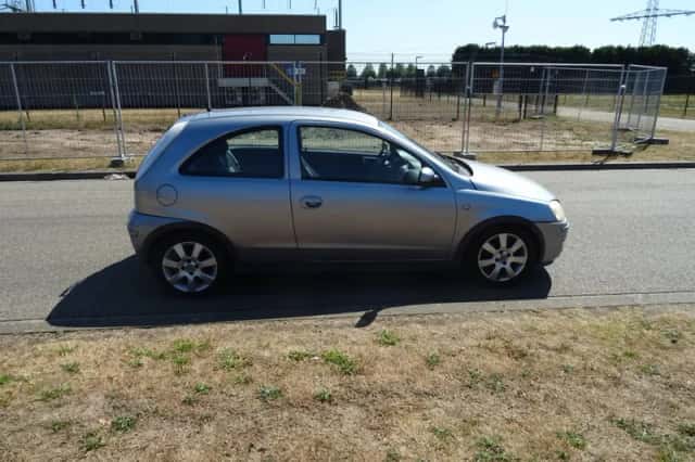 Opel Corsa (2006) thumbnail 6