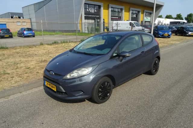 Ford Fiesta (2011) thumbnail 1