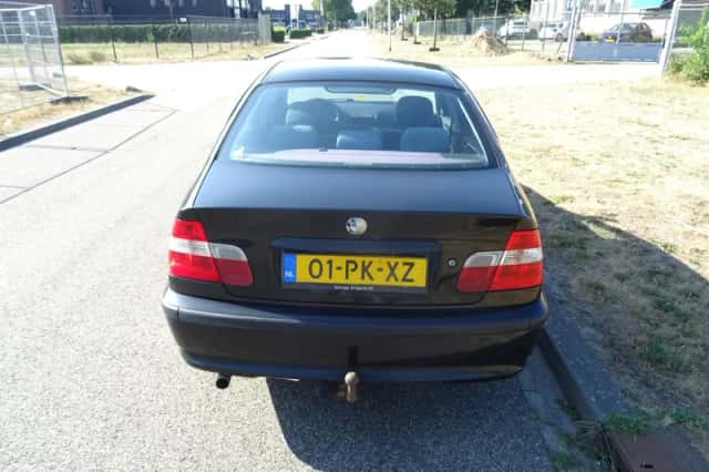 BMW 3-Serie (2004) thumbnail 4