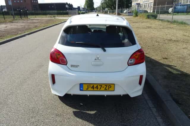 Mitsubishi Space Star (2020) thumbnail 4