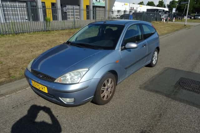 Ford Focus (2004) thumbnail 1