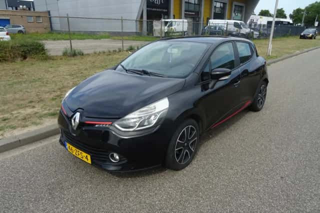Renault Clio (2012) thumbnail 1