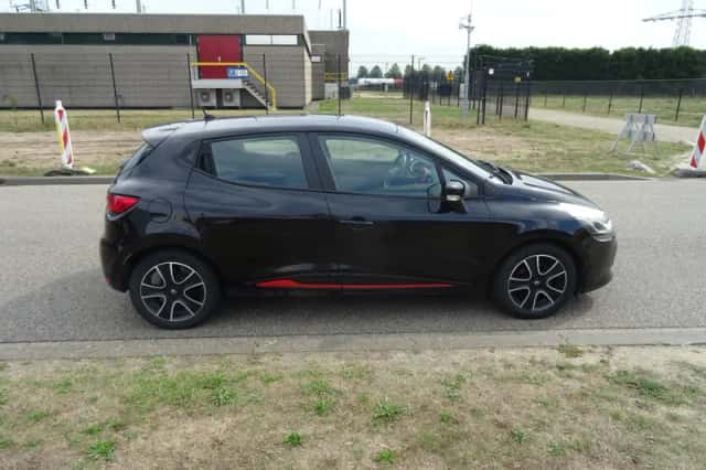 Renault Clio (2012) thumbnail 6