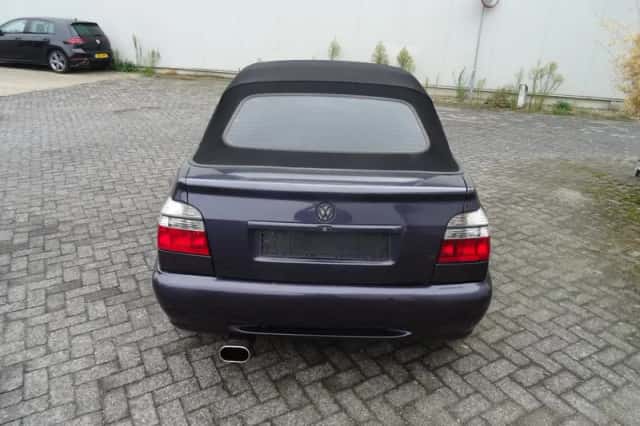 Volkswagen Golf (1995) thumbnail 4