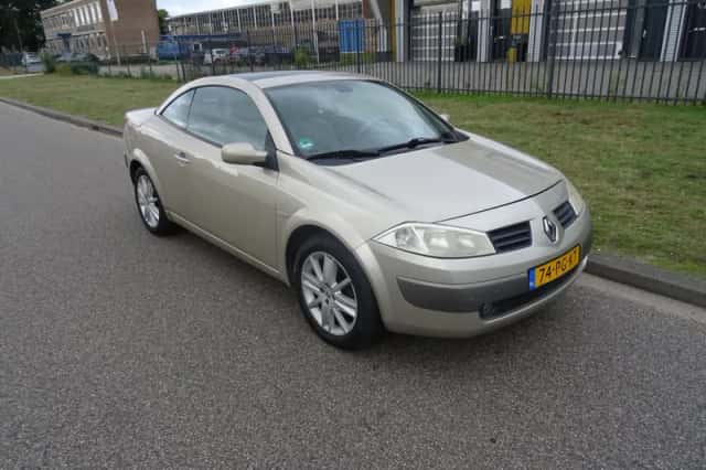 Renault Mégane (2004) thumbnail 1