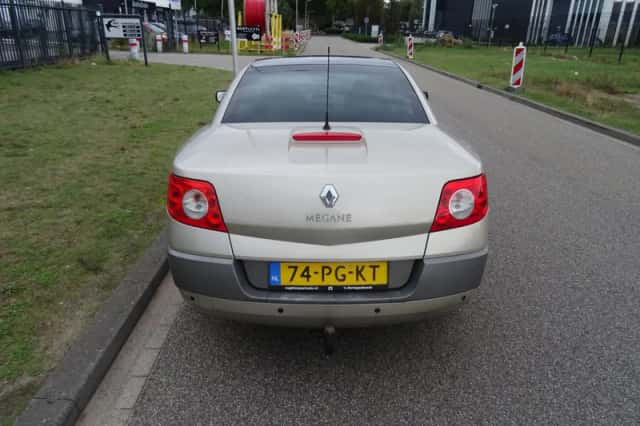 Renault Mégane (2004) thumbnail 6