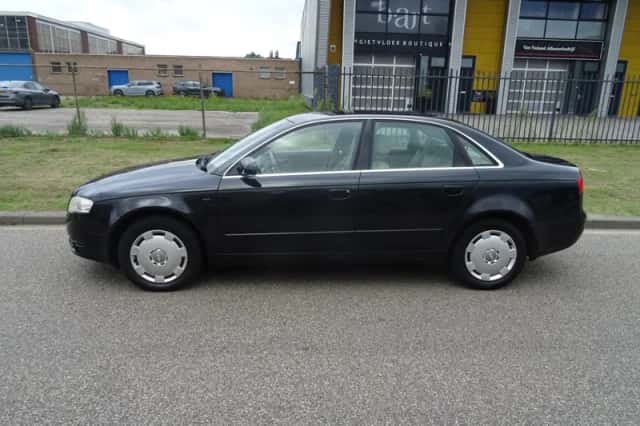 Audi A4 (2007) thumbnail 2