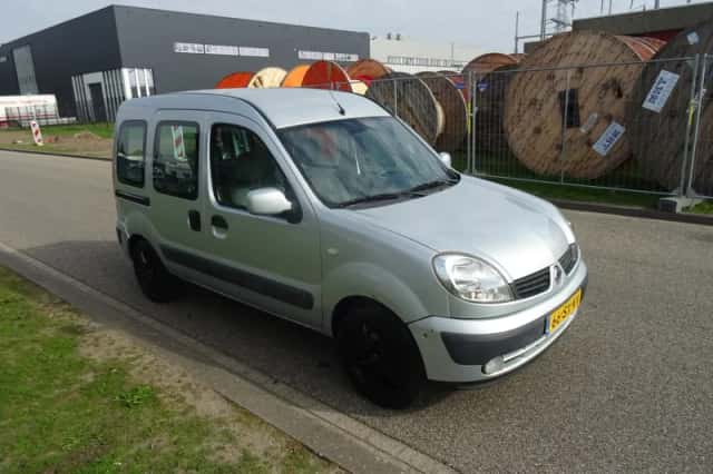 Renault Kangoo (2006) thumbnail 1