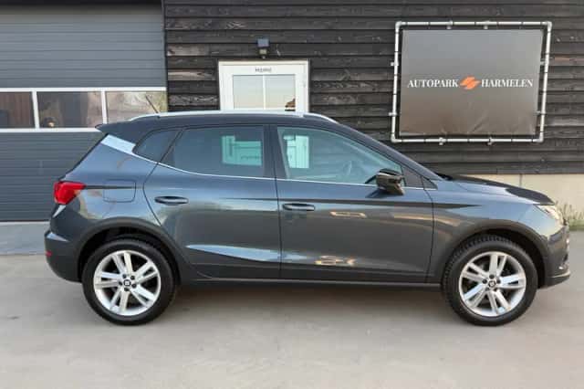SEAT Arona (2018) thumbnail 5