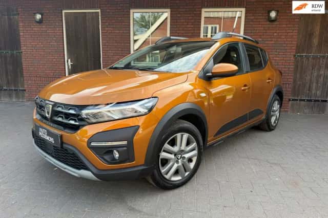 Dacia Sandero Stepway (2021) thumbnail 1
