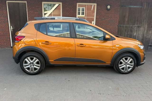 Dacia Sandero Stepway (2021) thumbnail 5