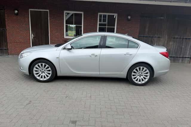 Opel Insignia (2009) thumbnail 5