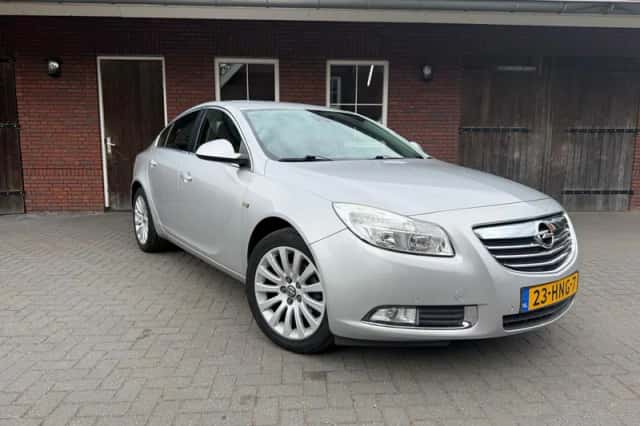 Opel Insignia (2009) thumbnail 6