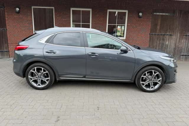 Kia XCeed (2020) thumbnail 4