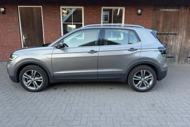 Volkswagen T-Cross (2020) thumbnail 6