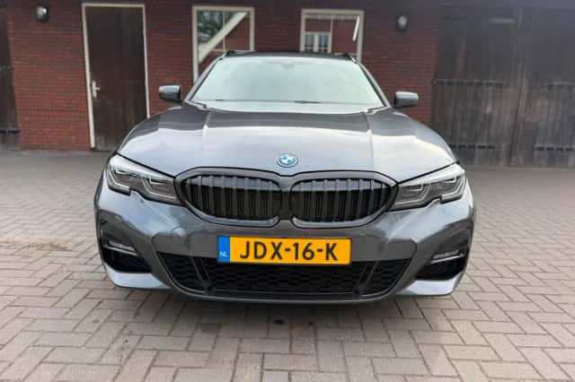 BMW 3-Serie (2022) thumbnail 2