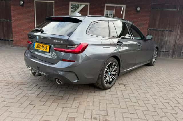 BMW 3-Serie (2022) thumbnail 3