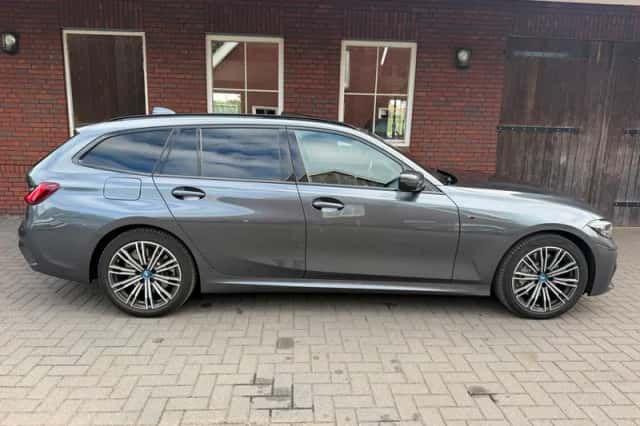 BMW 3-Serie (2022) thumbnail 4