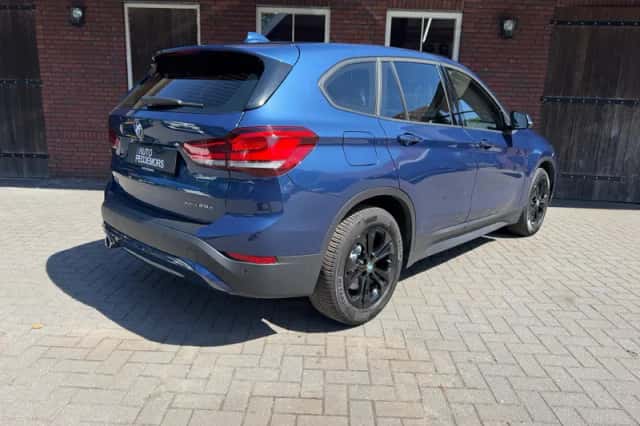 BMW X1 (2021) thumbnail 3