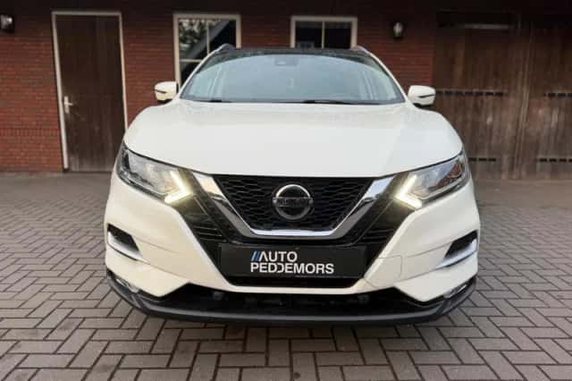 Nissan Qashqai (2019) thumbnail 2