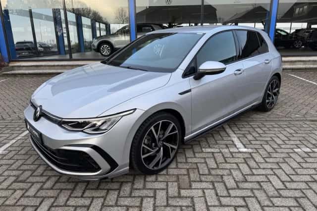Volkswagen Golf (2022) thumbnail 2