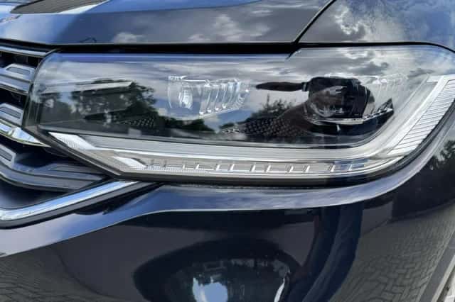 Volkswagen T-Cross (2020) thumbnail 2