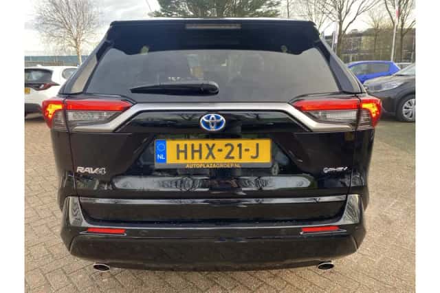 Toyota RAV4 (2025) thumbnail 4