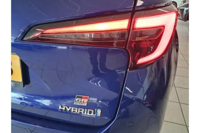 Toyota Corolla (2024) thumbnail 5