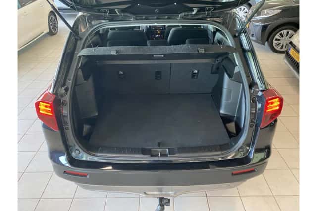 Suzuki Vitara (2020) thumbnail 6